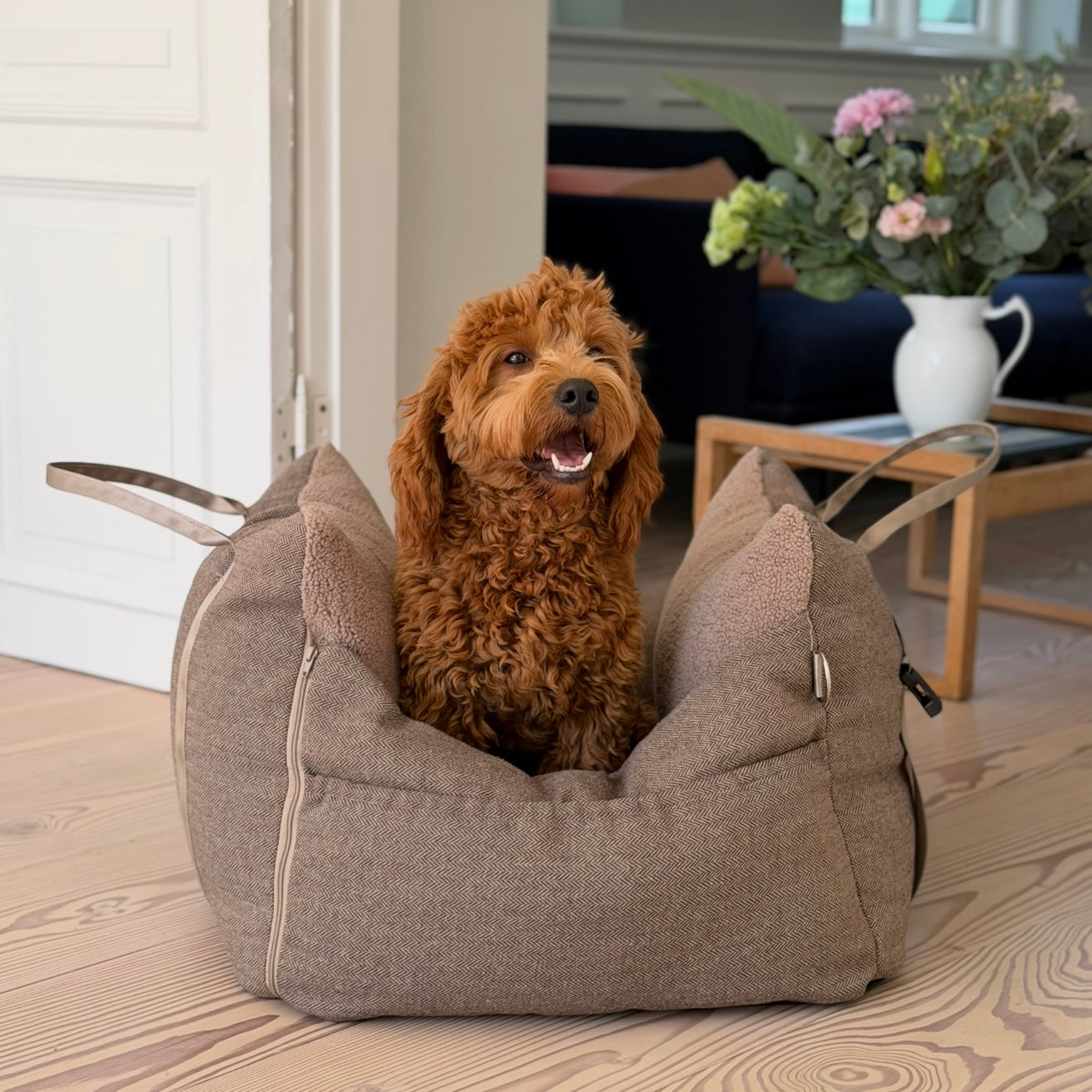 Bjørk Bilsædet Til Hunde I Brun Tweed